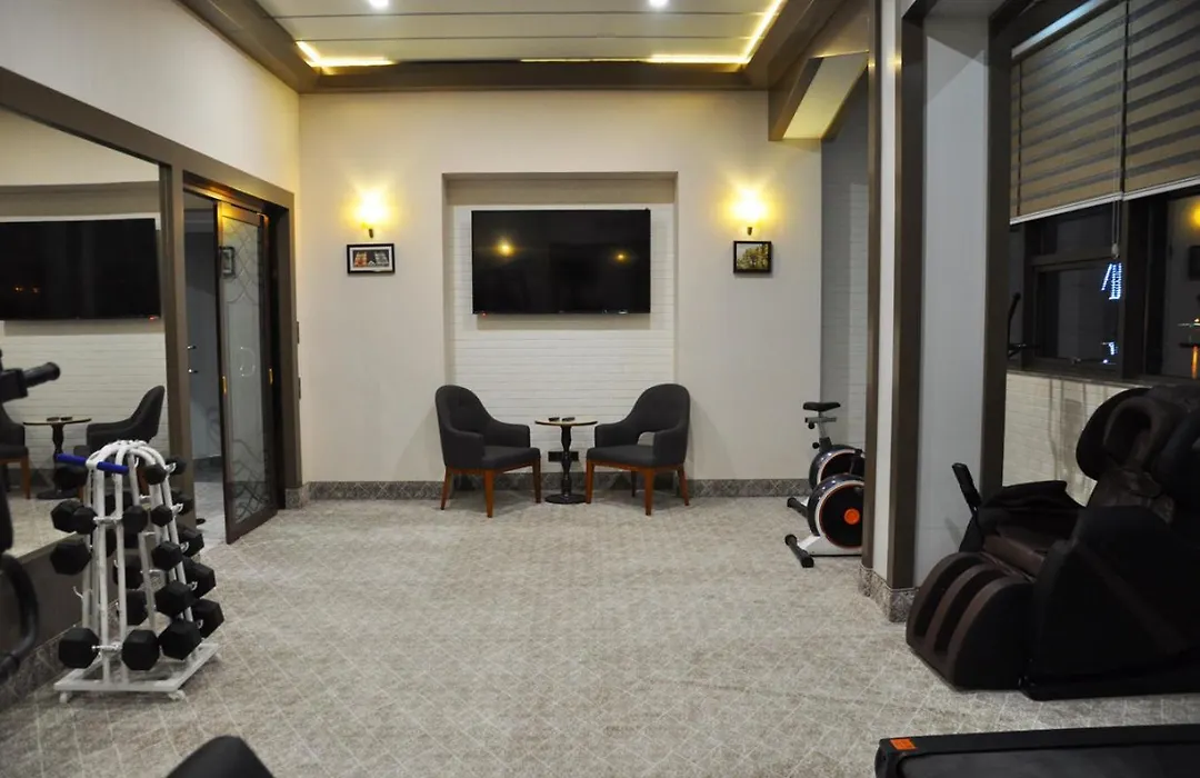 Parliament Palace Hotel-1