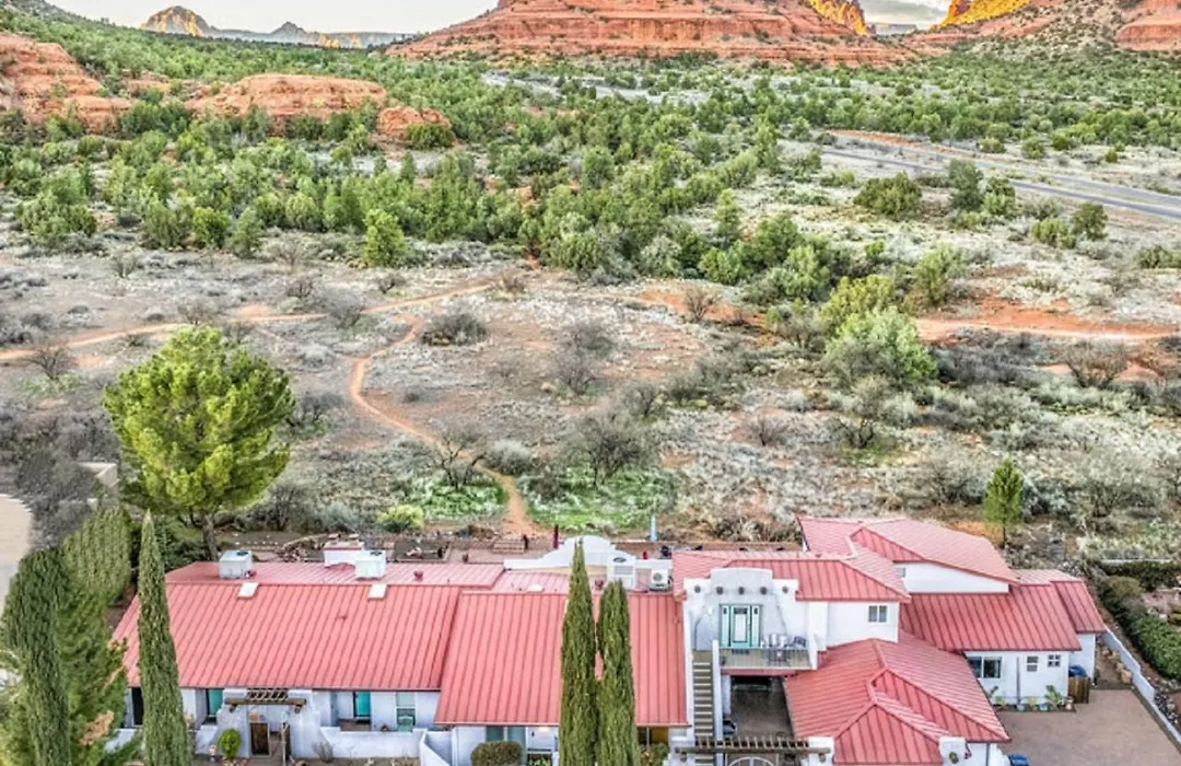 Cozy Cactus Inn-1
