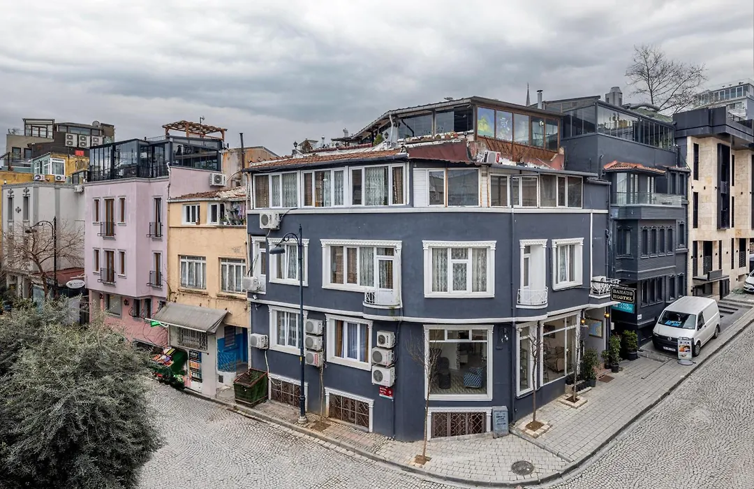 Bahaus Hostel Near Bluemosque And Hagiasophiamosque - 2 Minutes-1