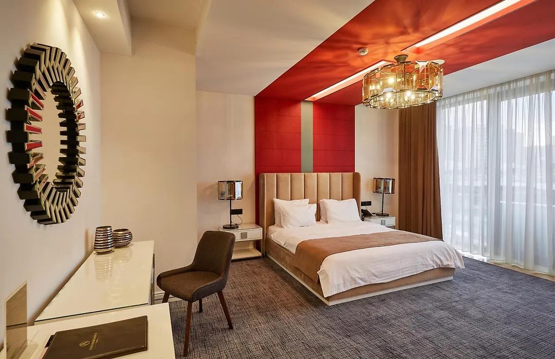 Aghababyan'S Hotel-1