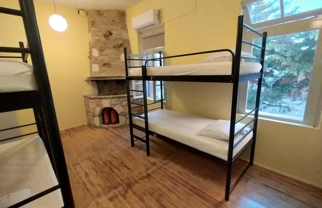 Chania Hostel Youth 18-50 Years Old-1