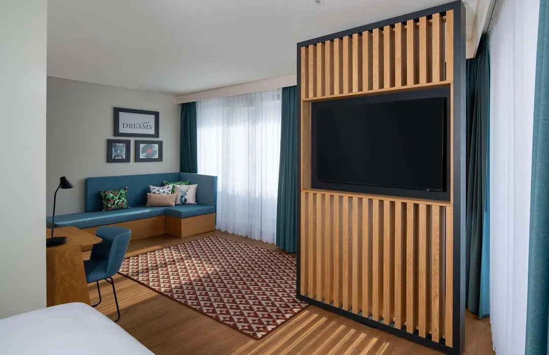 Hampton By Hilton Istanbul Sirkeci-1