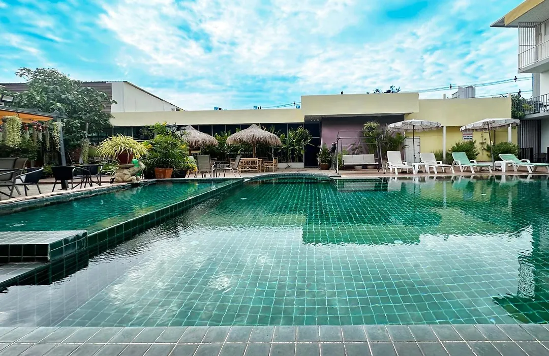 Anantra Pattaya Resort-1
