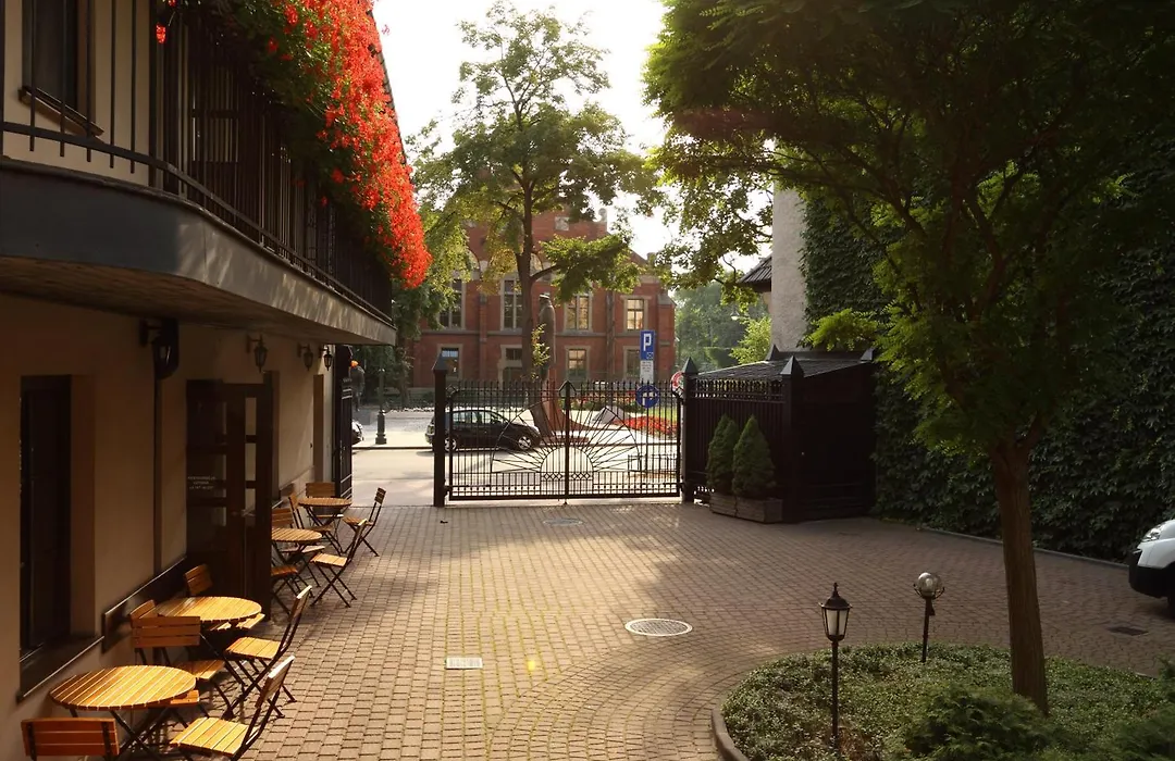 Nobilton Hotel-1
