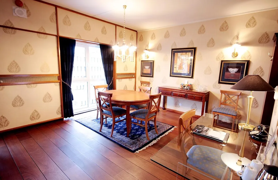 Thon Hotel Saga-1