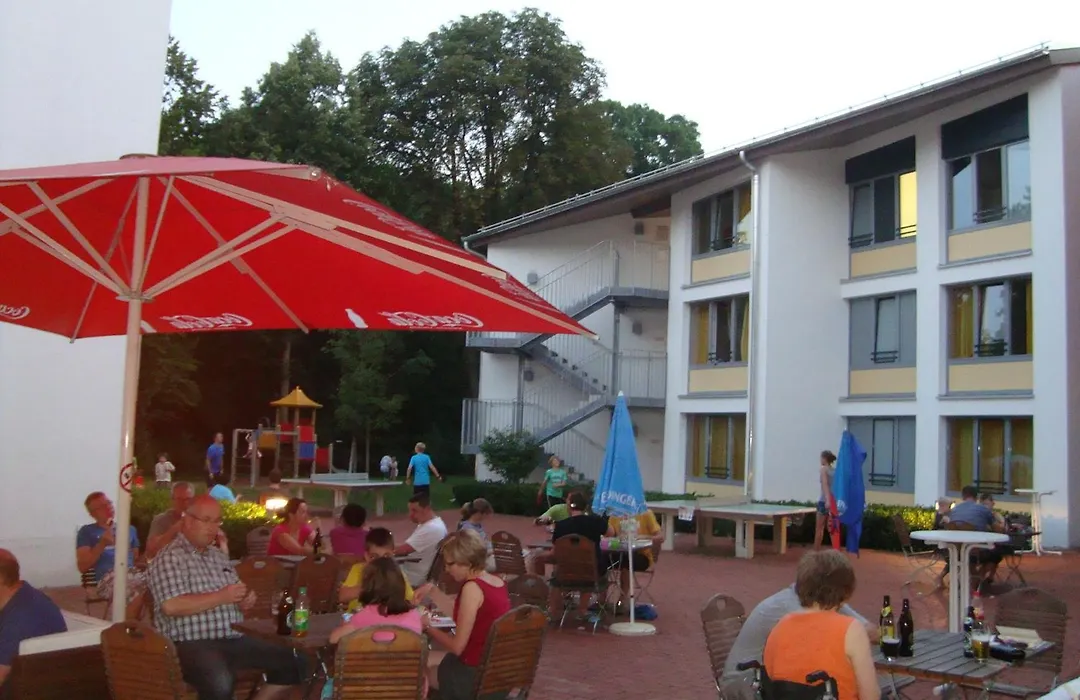 Hi Munich Park Youth Hostel-1