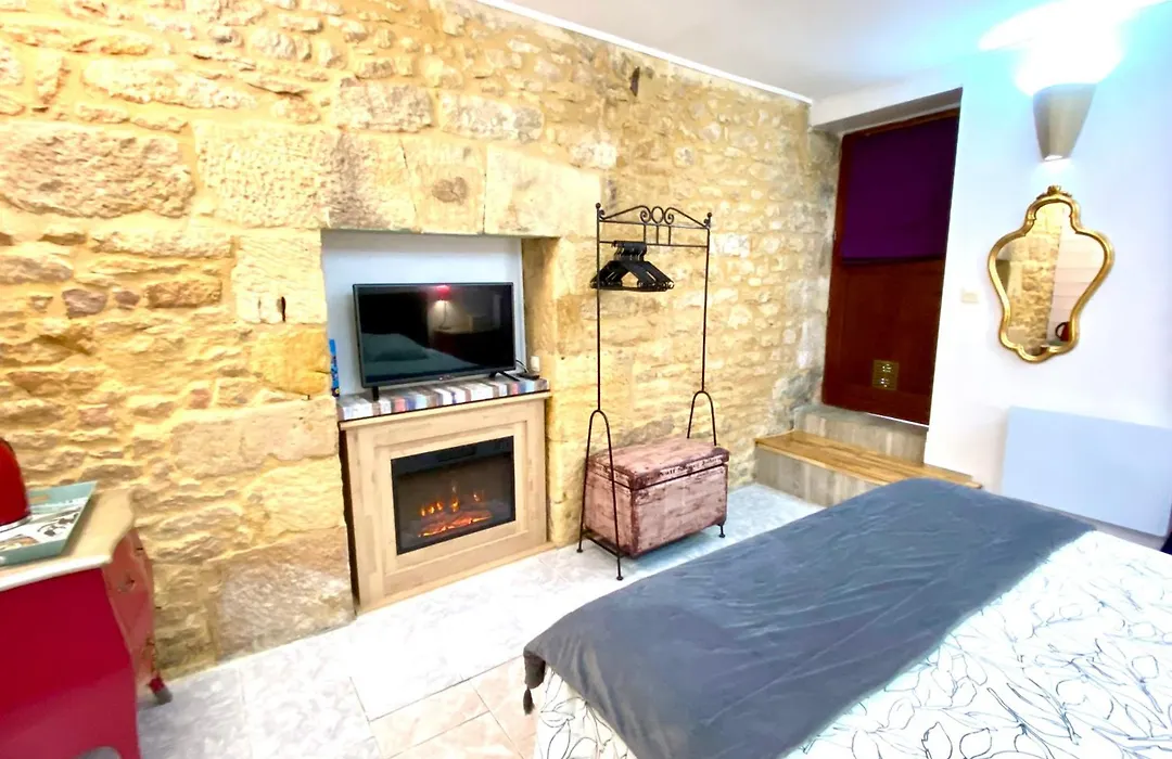 La Clef Des Songes - Maison D'Hotes Au Calme, Au Coeur De Sarlat, 2 Minutes A Pied De La Cite Medievale - Climatisation - Petits Dejeuners Fait Maison - Parking Gratuit - Option Spa Et Massages - Piscine De Saison A 400M-1