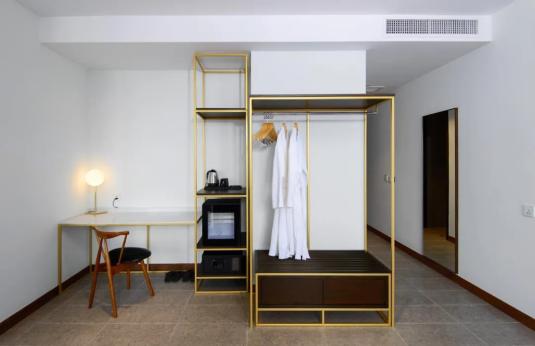 Savv Hotel-1