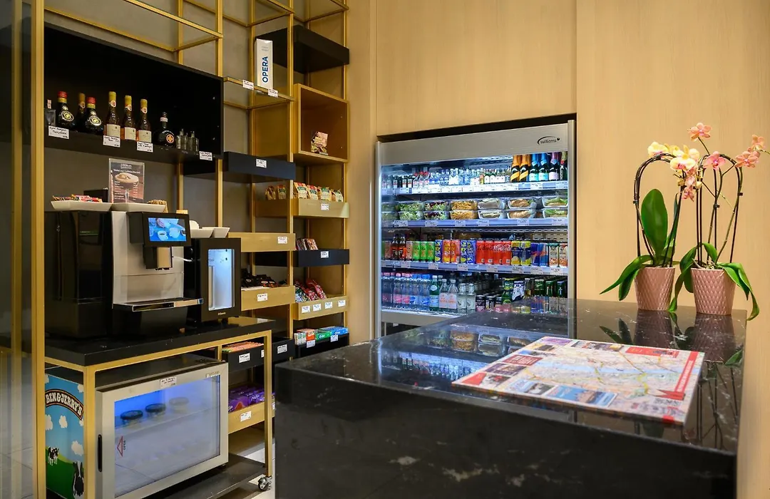 Hilton Garden Inn Budapest City Centre-1