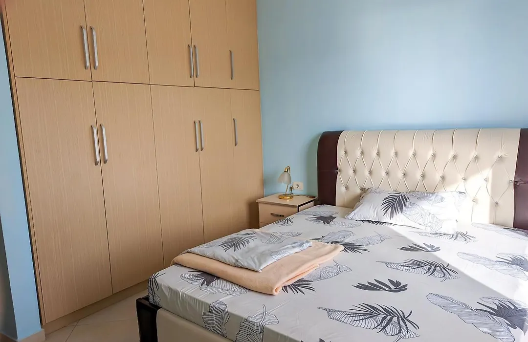 Sarah'S Apartments - 5 Min Walk To Beaches & Boulevard - Big Balcony!-1
