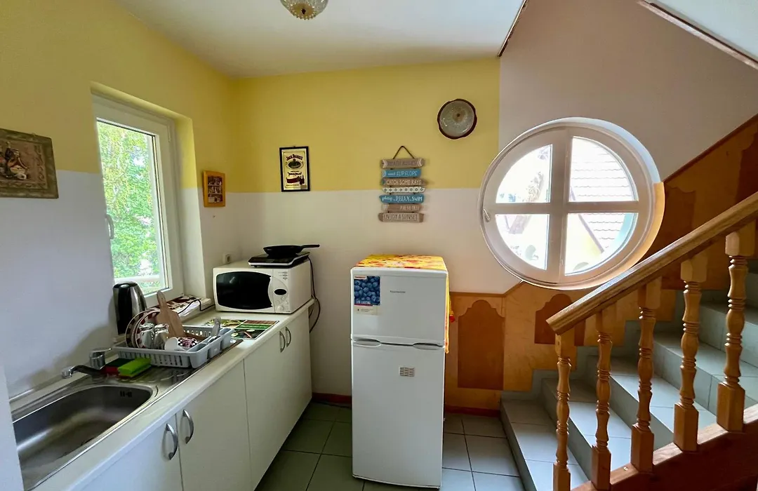 Szeplak Apartman-1
