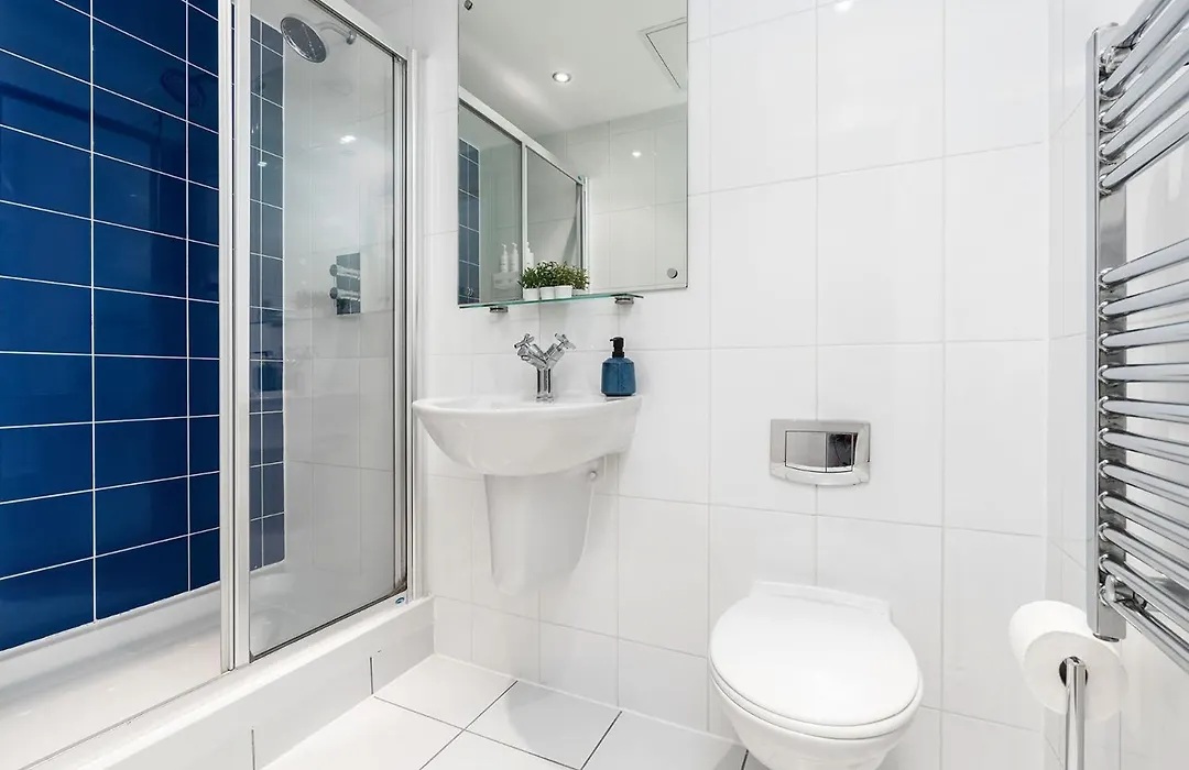 Exclusive Apartment - Free Parking -Wifi Netflix- Juliet Balcony -Fully Equipped For Extended Stays-1