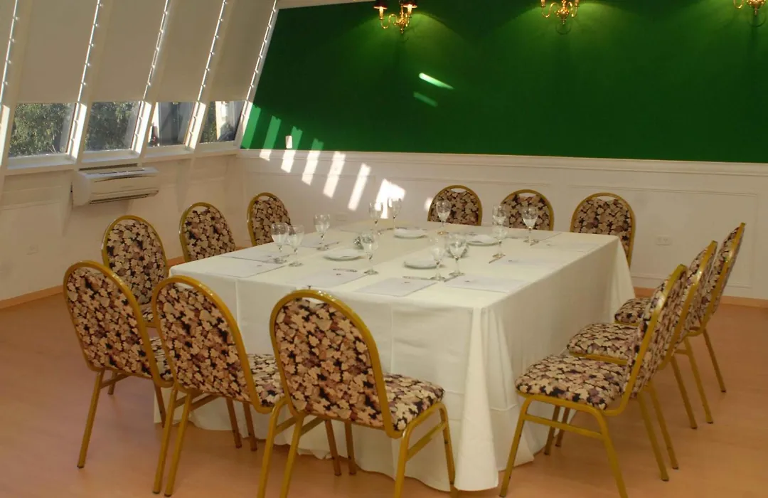 Ramada By Wyndham Buenos Aires-1