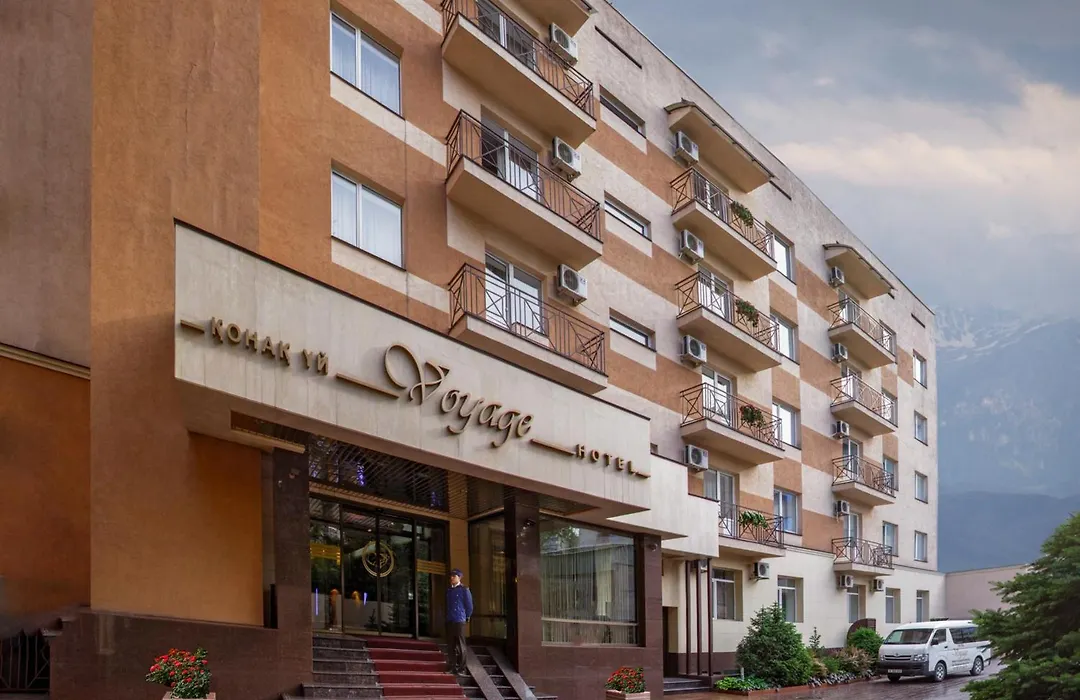 Voyage Hotel-1