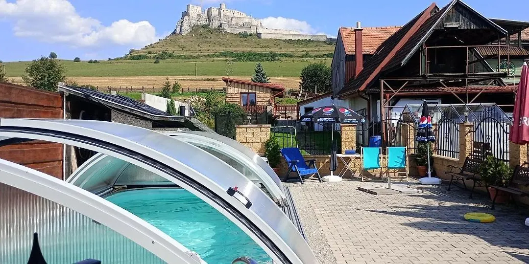 A+S Penzion Podzamok-1