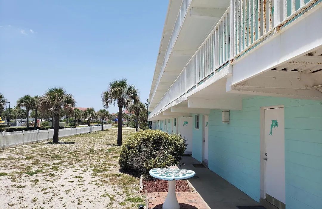 Seascape Inn - Daytona Beach Shores-1