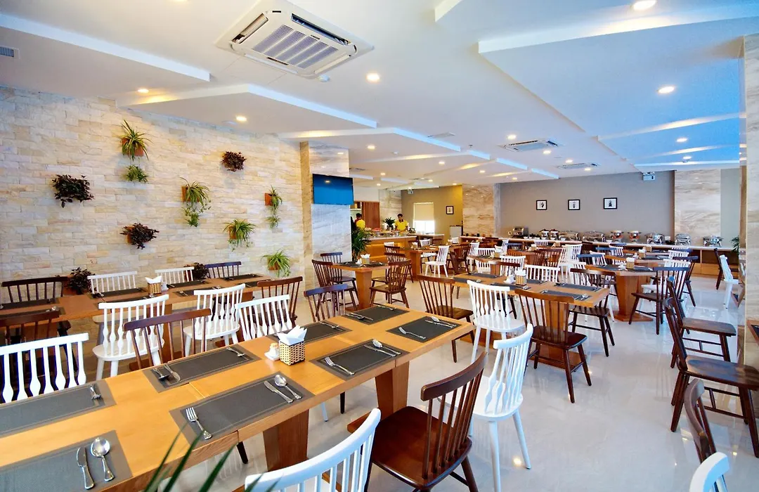 Gibson Hotel Nha Trang-1