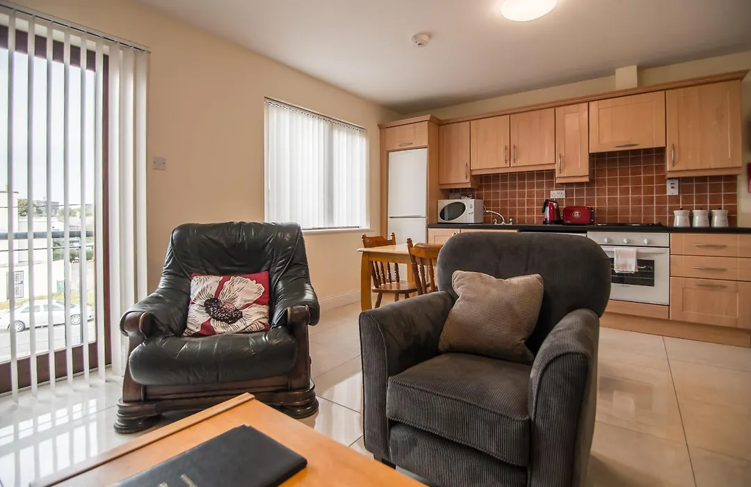 Donegan Court Aparthotel-1