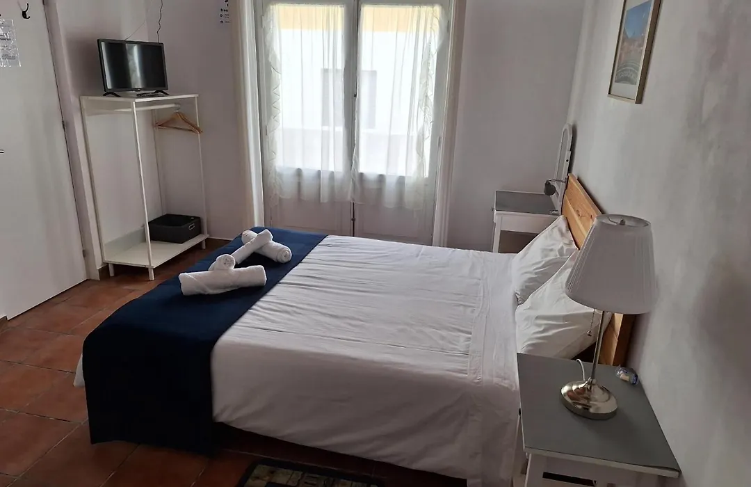 Adamas Bed & Breakfast-1