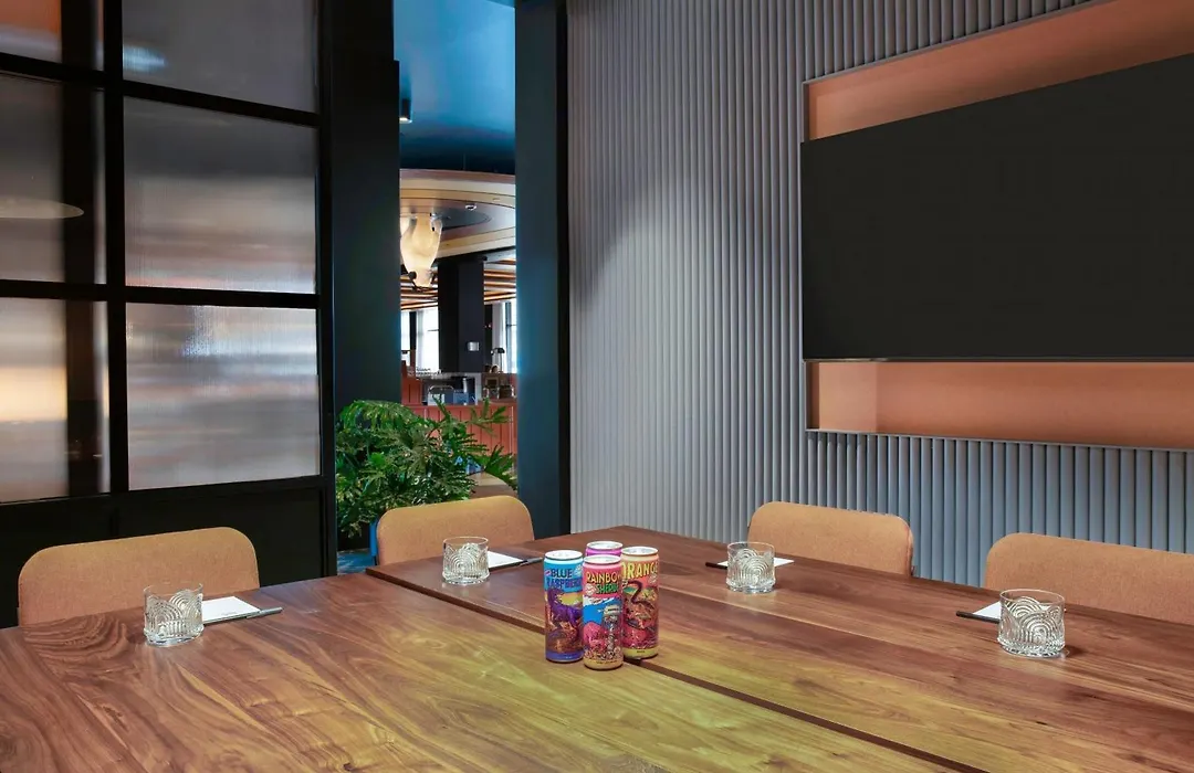 Moxy Banff-1