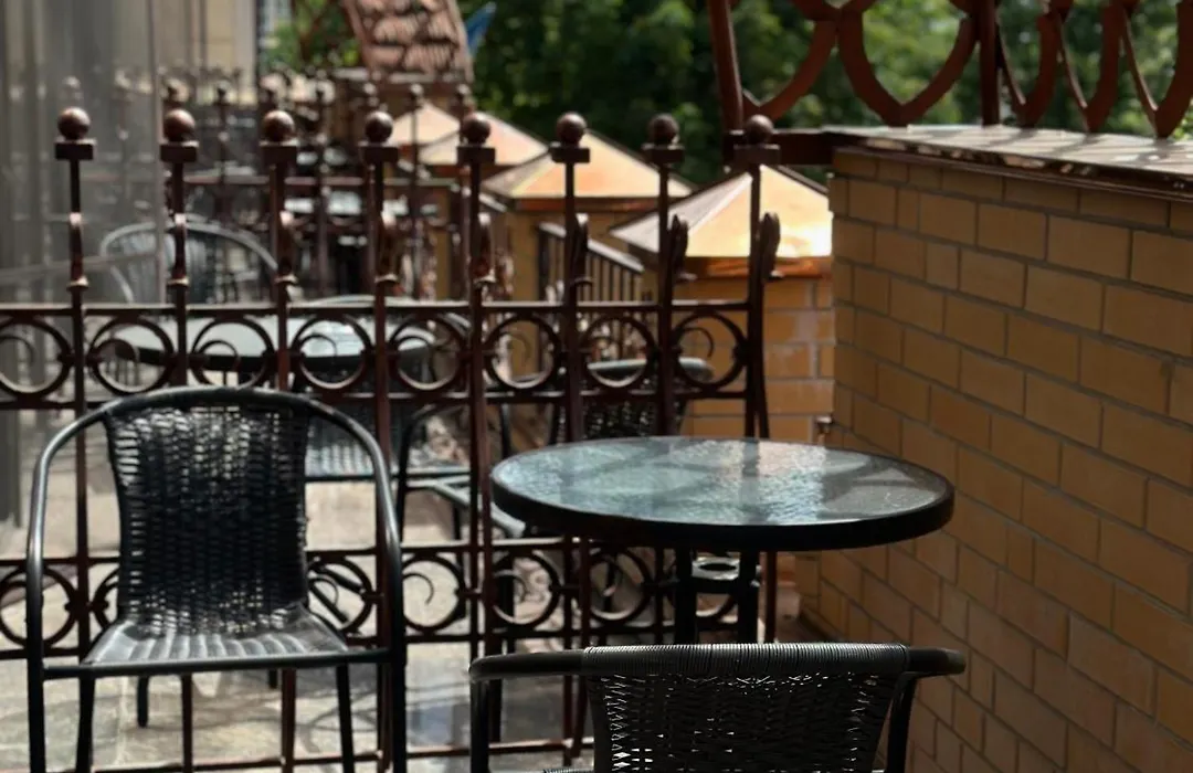 Hotel Atmosphere-1