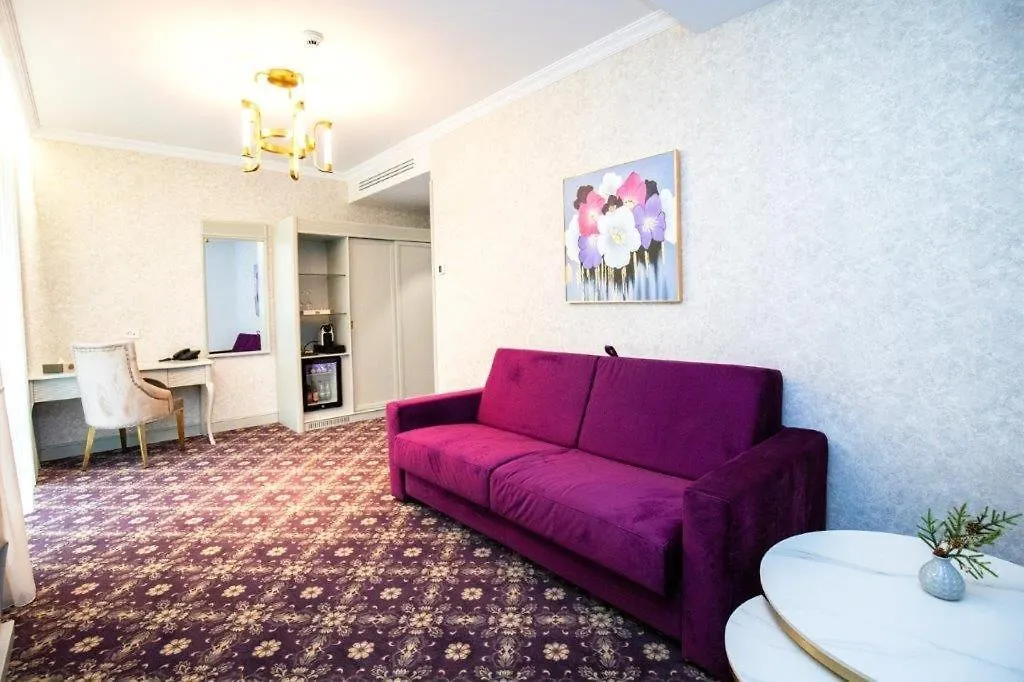 Hotel Foisorul Cu Flori-1