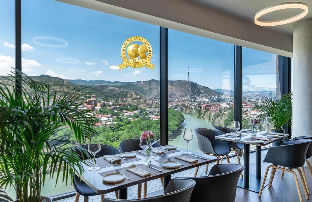 Golden Tulip Design Tbilisi-1