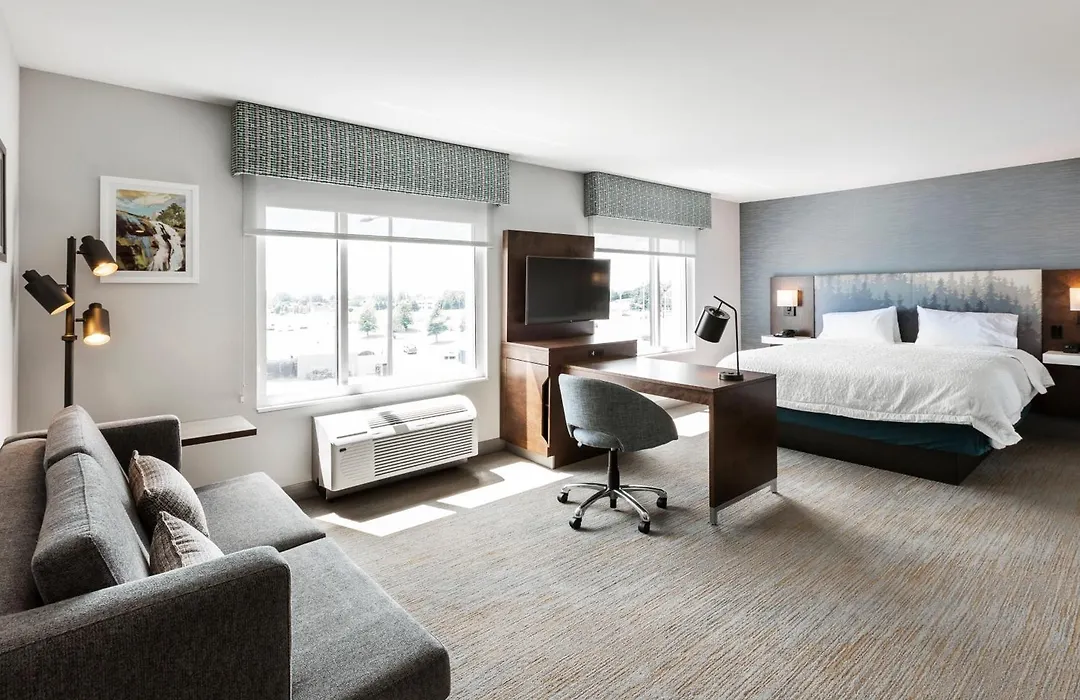 Hampton Inn & Suites By Hilton Quebec - Beauport-1