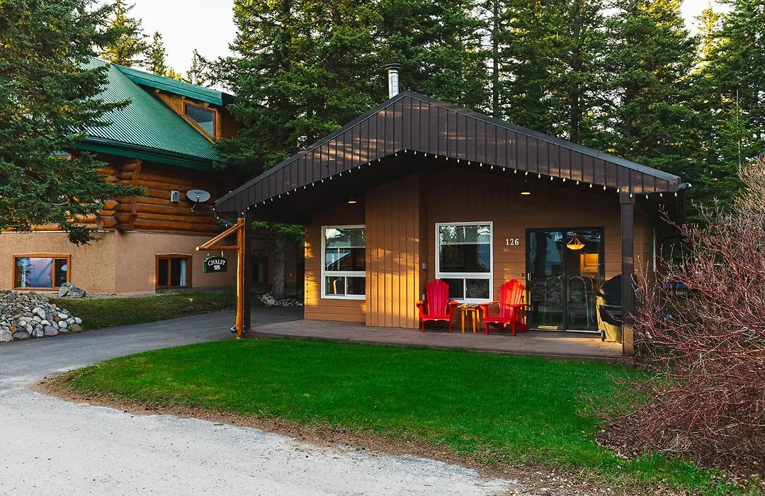 Overlander Mountain Lodge-1