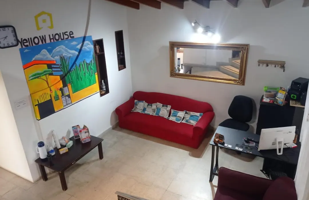 Yellow House Hostel-1