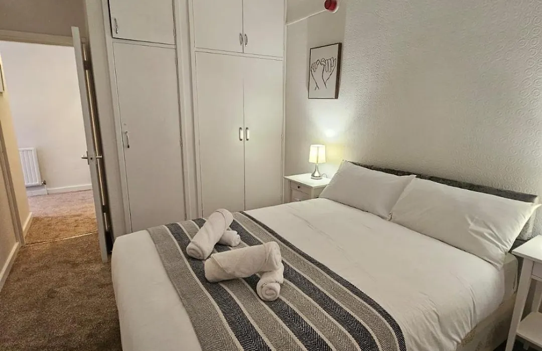 Central Cosy Flat, Long Term Welcome-1