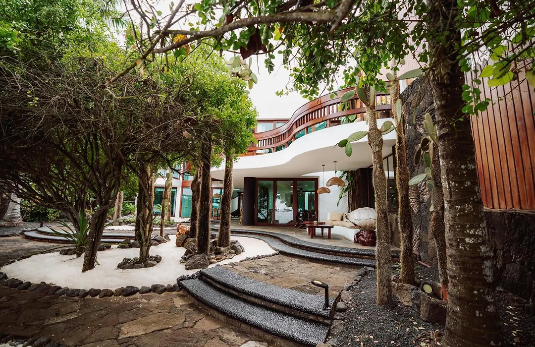 Villa Escalesia Galapagos Waterfront Hotel-1