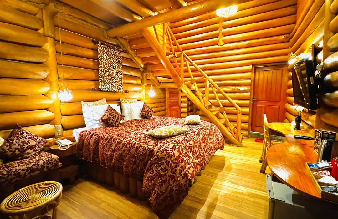 Queenswood Cottage-1