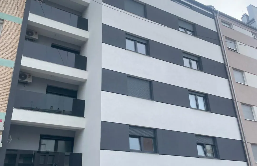Delux Apartman President Centar II-1