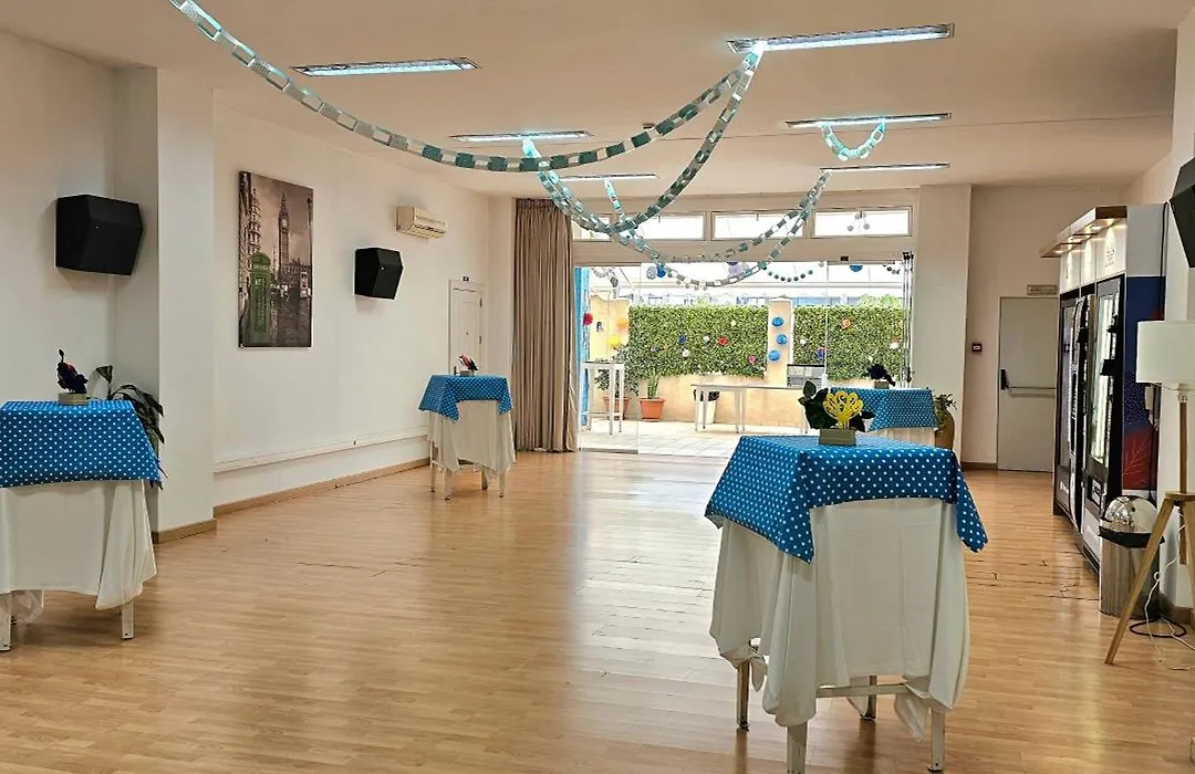 Hostel Residencia Alfil-1