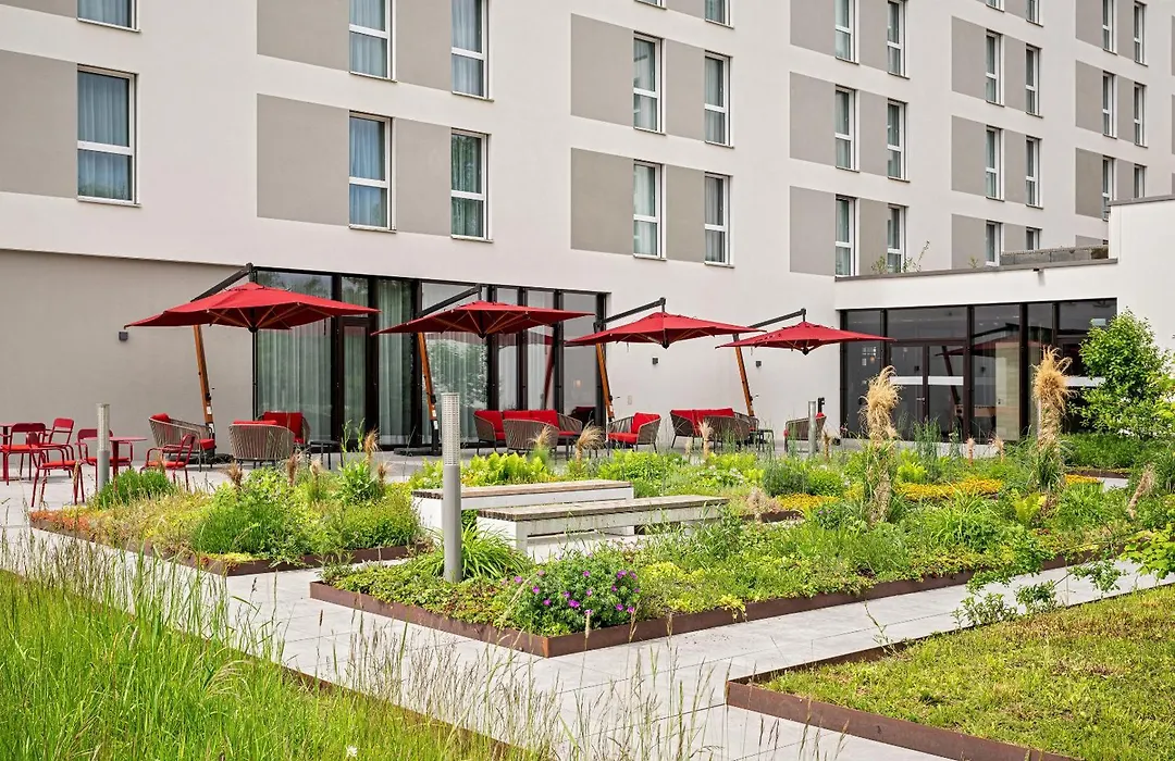 Intercityhotel Zuerich Airport-1