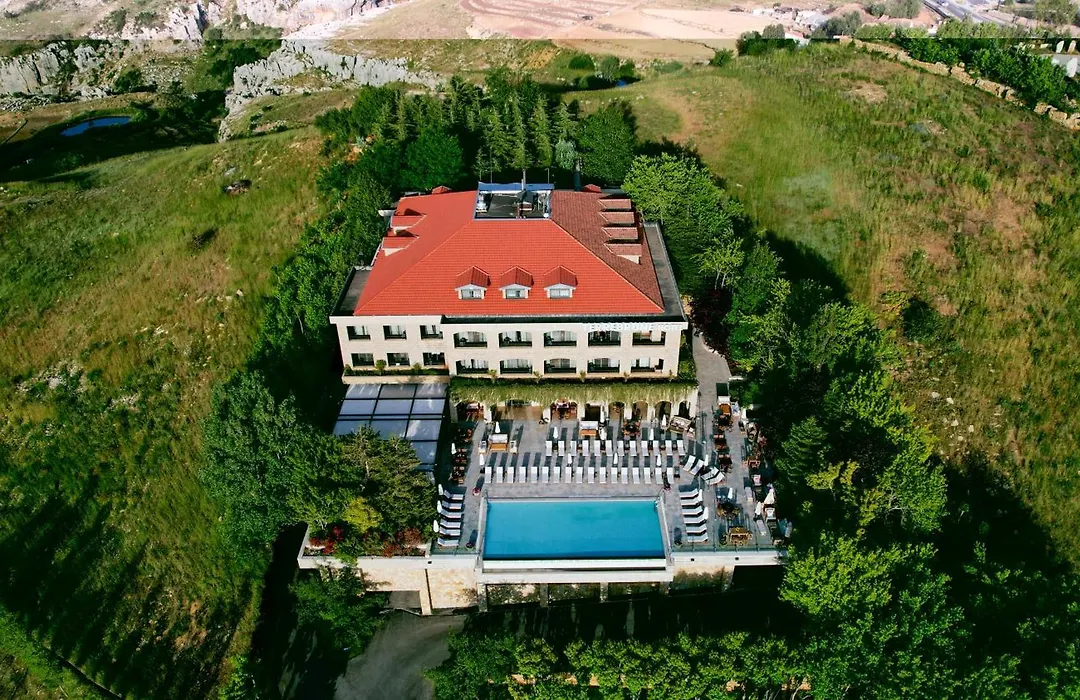 Terrebrune Hotel-1