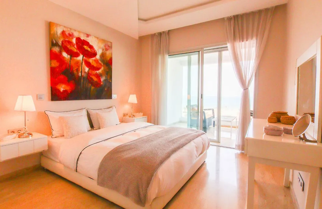 Yara - Suite Luxe - 2/3 Px-1