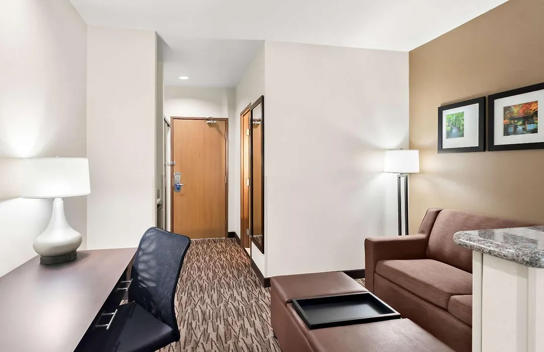 Comfort Suites Portland Airport-1