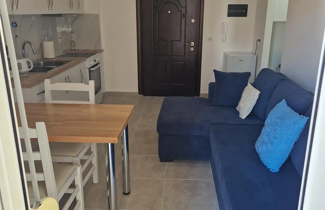 Evelyn Cosy Apartment-1