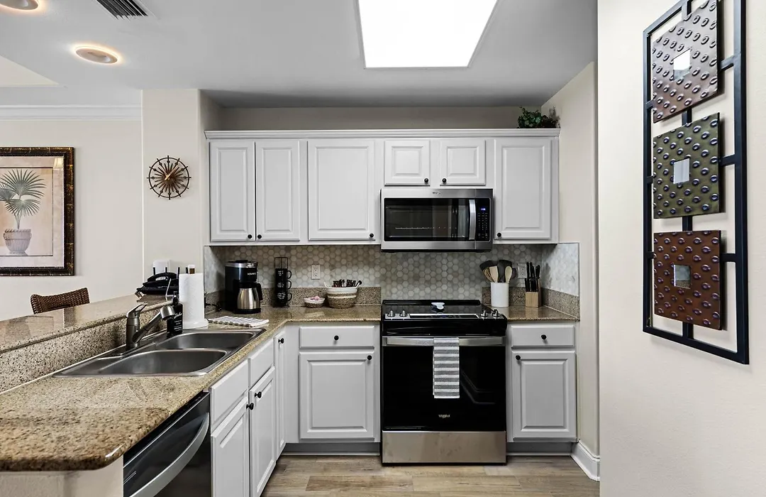 Sunshine Oasis - Orlando Lakefront Luxury-1