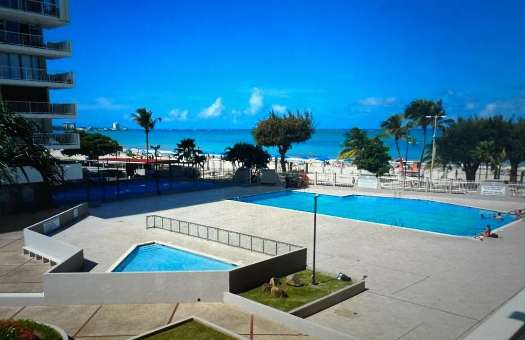Coral Brezze Suite 517 Beach, Pool, Airport-1