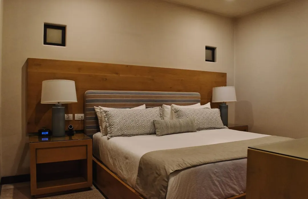 Beachfront 2 Bdrm Condo In Exclusive Diamante Golf-1