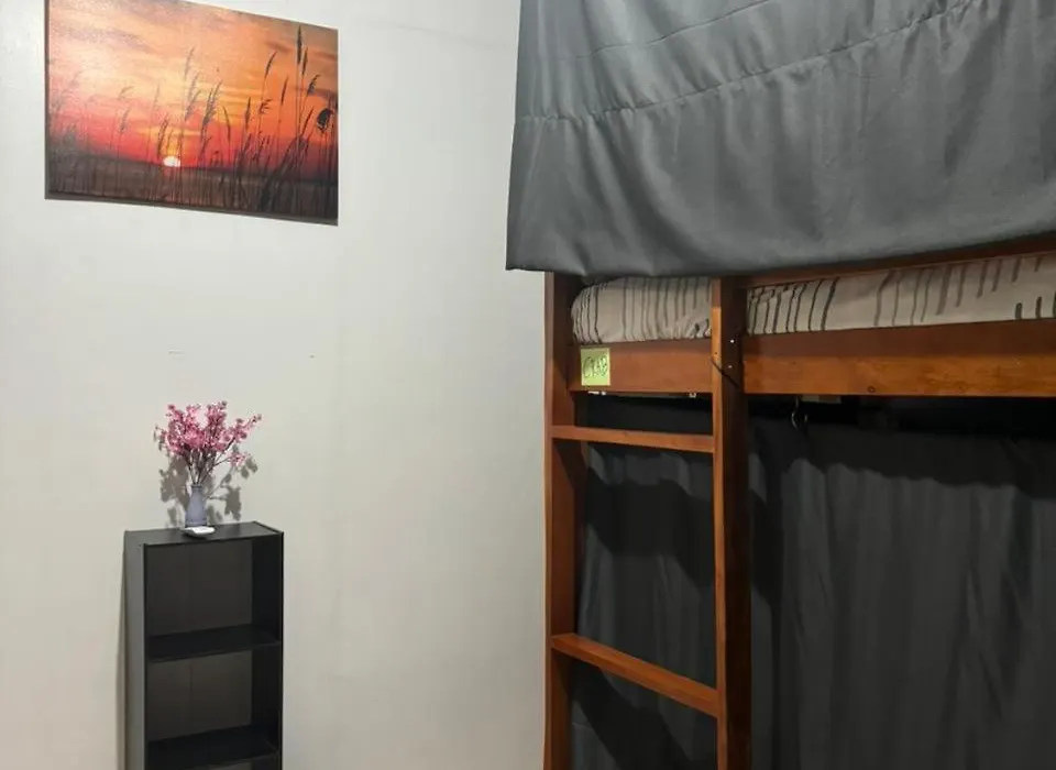 Island Vibes Hostel-1