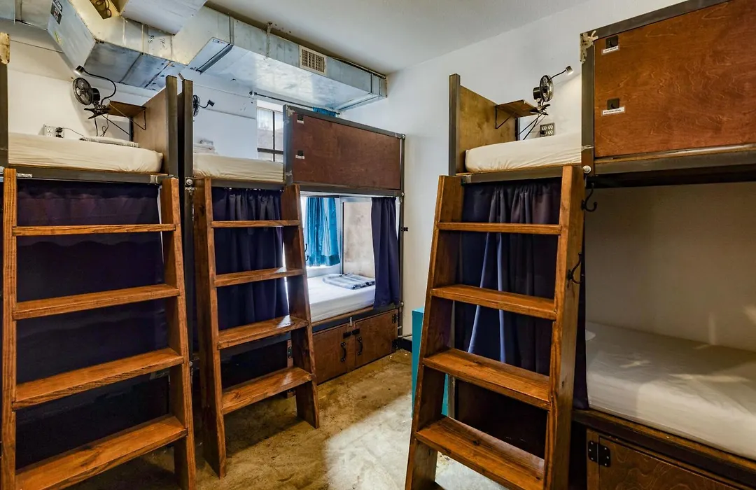 Firehouse Hostel (Adults Only)-1