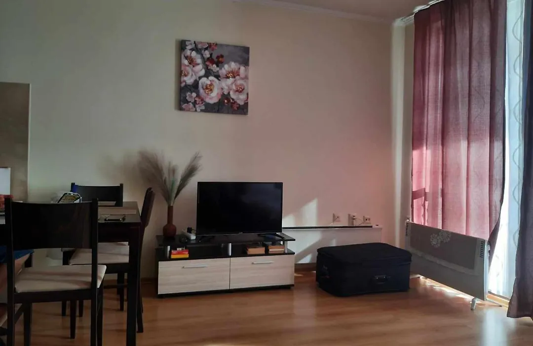 Тайната Квартира - The Secret Apartment-1