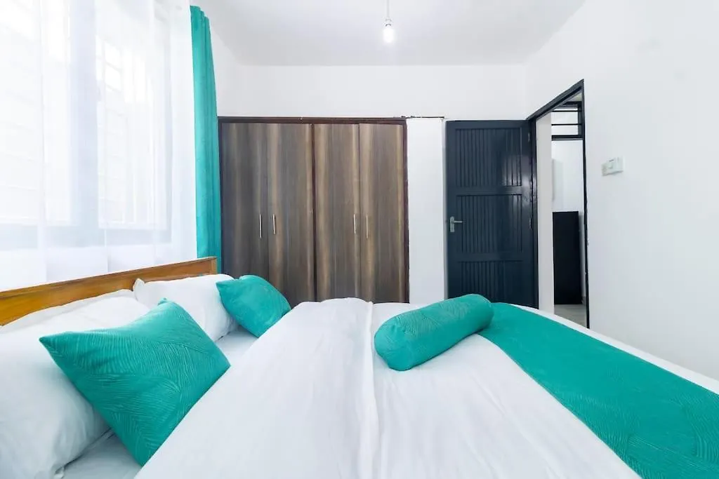 Lesoi Tulips Beach Apartments 5-1