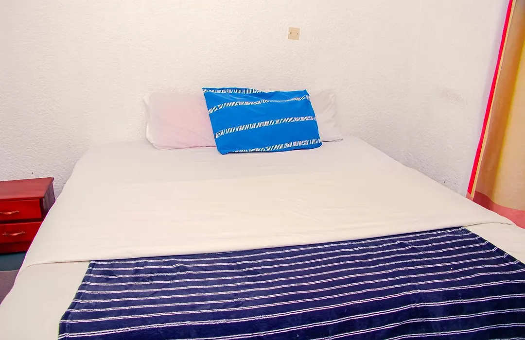 Eco Cottage Bnb-1