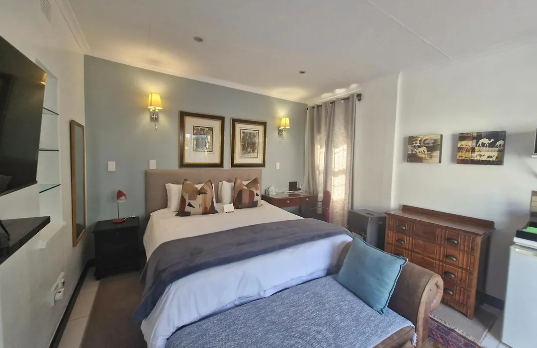 B&B On Buckingham Guest House-1