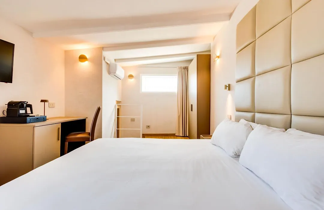 V Collection Relais Badoer-1